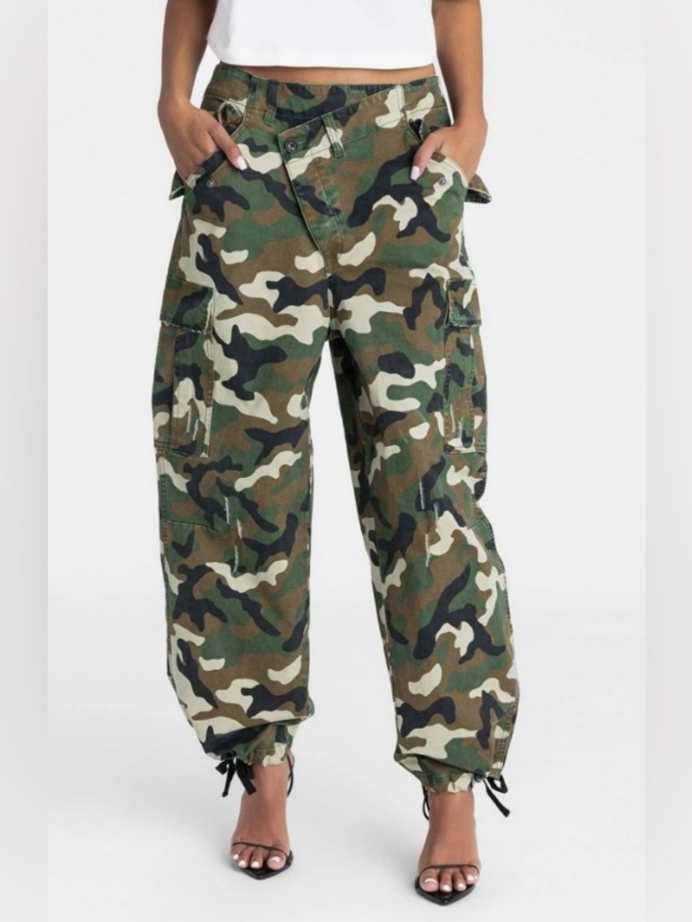 KBB By Kahlana | Camo Cargo Pants | L